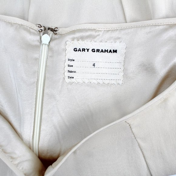 GARY GRAHAM Cream Silk Pleated Skirt Knee Length Scalloped Hem Lined 4 Runs Big - Picture 8 of 10